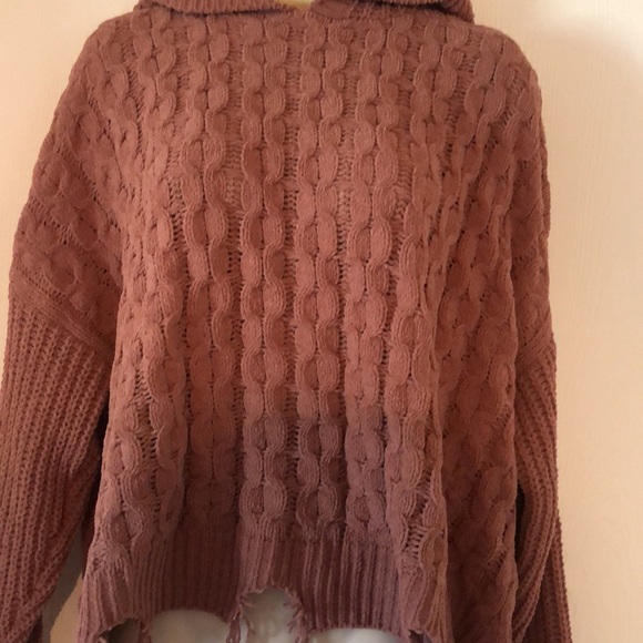 Woman’s Y2k BKE cable knit fall hooded mauve fringe distressed sweater - Picture 5 of 12